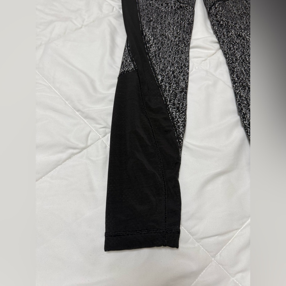 Lululemon Fit Physique Tight - Picture 12 of 13